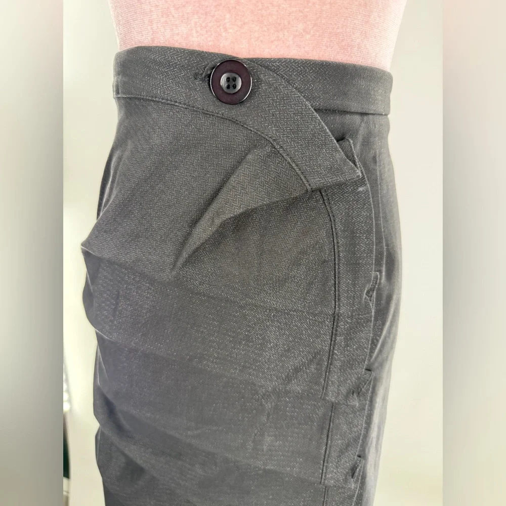 NWT C. Luce Pleated Pencil Skirt